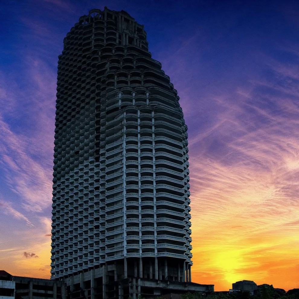 AbandonedSkyscrapers05